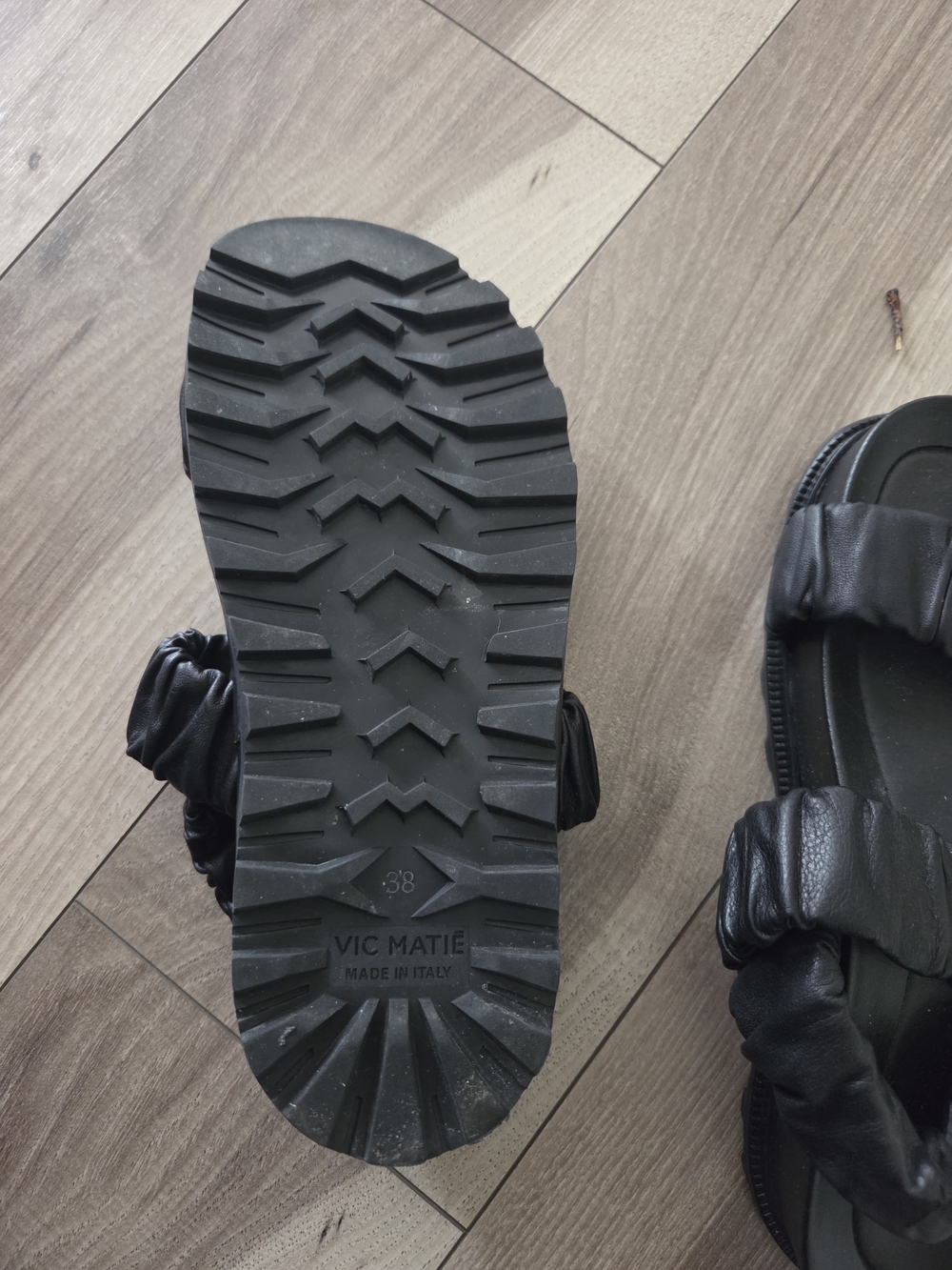 Vic Matie Black Ruched Leather Slide Sandals - Picture 2 of 3